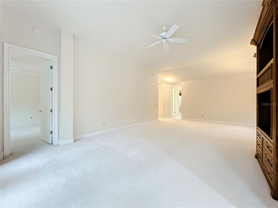 En Venta: $339,000 (3 camas, 2 baños, 2010 Pies cuadrados)