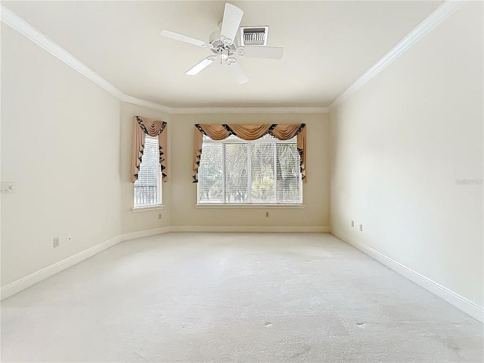 En Venta: $339,000 (3 camas, 2 baños, 2010 Pies cuadrados)