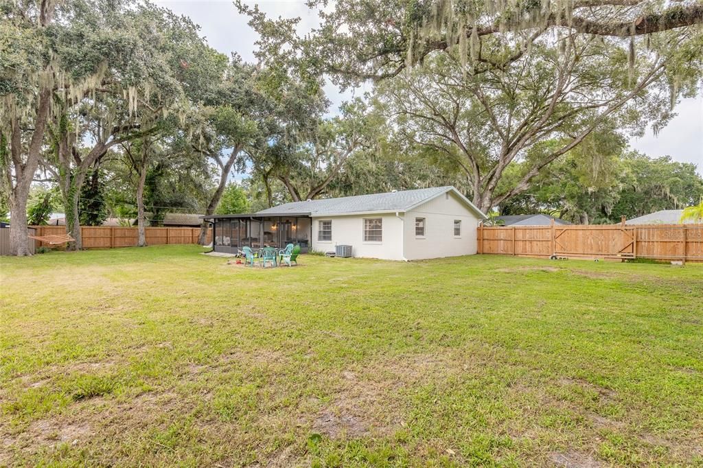 Activo con contrato: $314,900 (3 camas, 2 baños, 1162 Pies cuadrados)