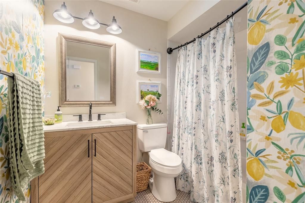 Activo con contrato: $314,900 (3 camas, 2 baños, 1162 Pies cuadrados)