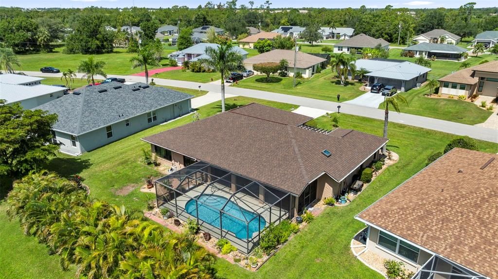 Active With Contract: $406,000 (3 beds, 2 baths, 1957 Square Feet)