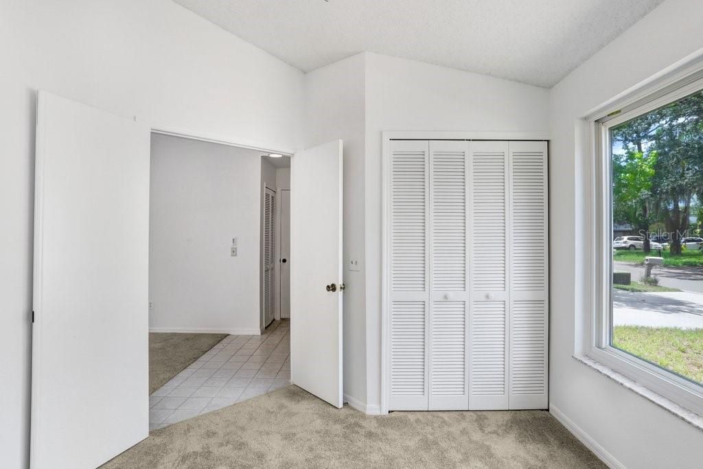 Active With Contract: $314,900 (3 beds, 2 baths, 1239 Square Feet)