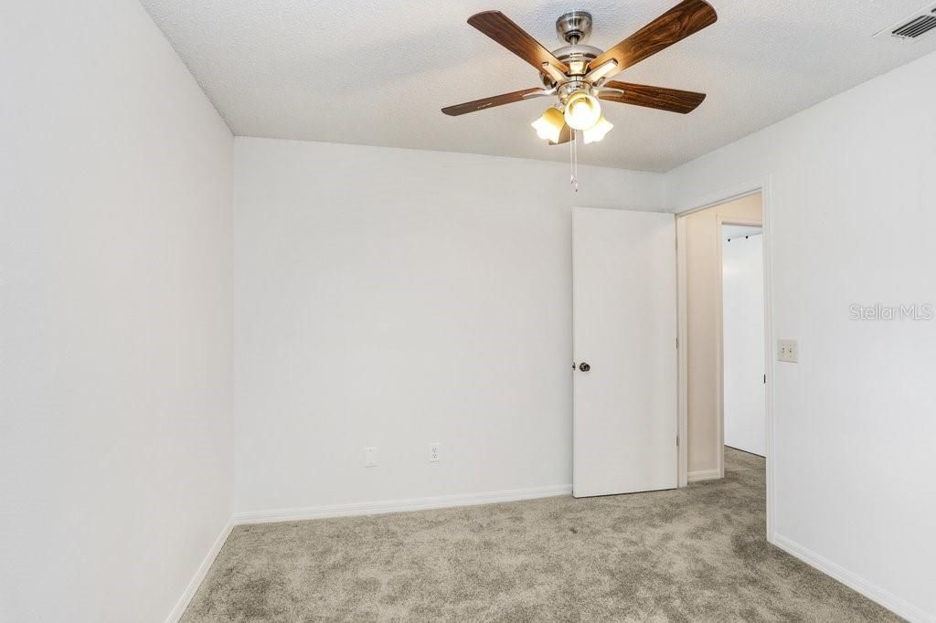 Active With Contract: $314,900 (3 beds, 2 baths, 1239 Square Feet)