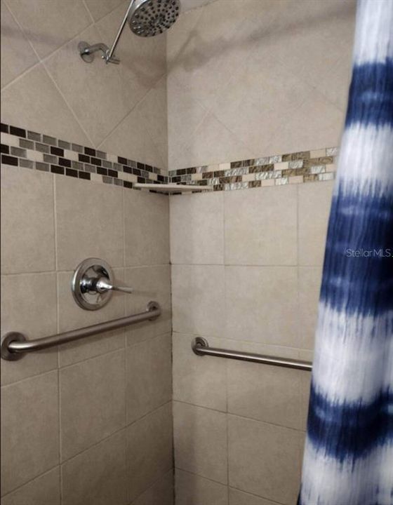 For Sale: $148,900 (3 beds, 1 baths, 840 Square Feet)