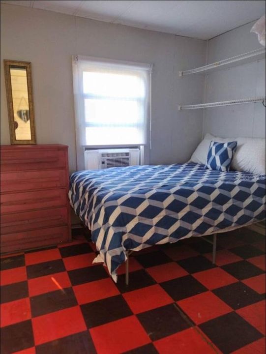 For Sale: $148,900 (3 beds, 1 baths, 840 Square Feet)