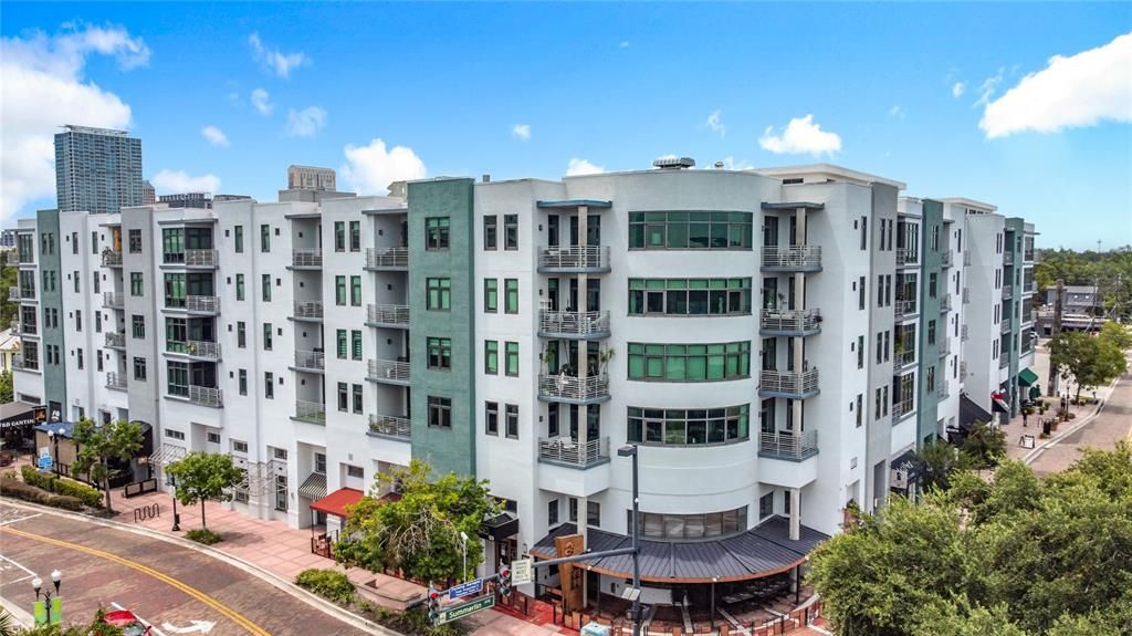 For Sale: $365,000 (2 beds, 2 baths, 1338 Square Feet)