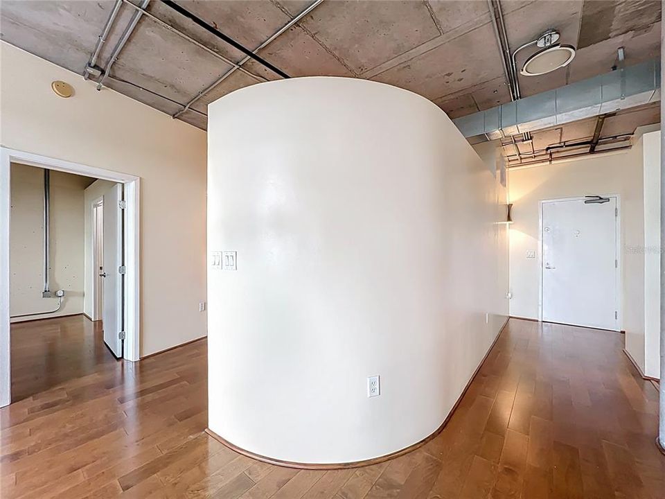 For Sale: $365,000 (2 beds, 2 baths, 1338 Square Feet)