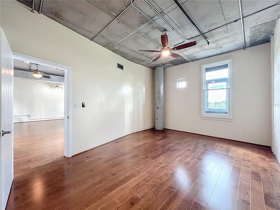 For Sale: $365,000 (2 beds, 2 baths, 1338 Square Feet)