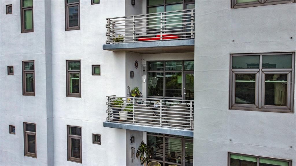 For Sale: $365,000 (2 beds, 2 baths, 1338 Square Feet)