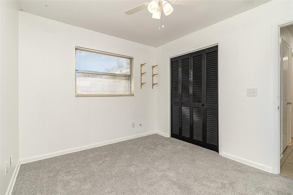 待售: $329,000 (4 贝兹, 2 浴室, 1776 平方英尺)