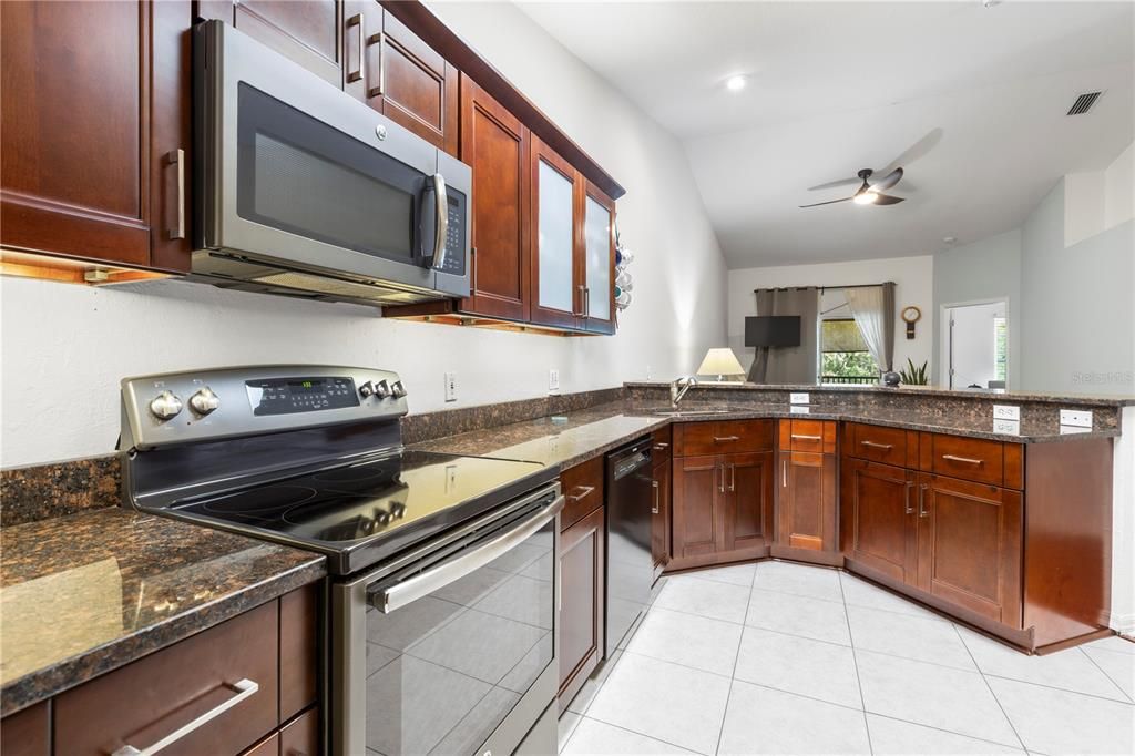 待售: $249,900 (3 贝兹, 2 浴室, 1722 平方英尺)