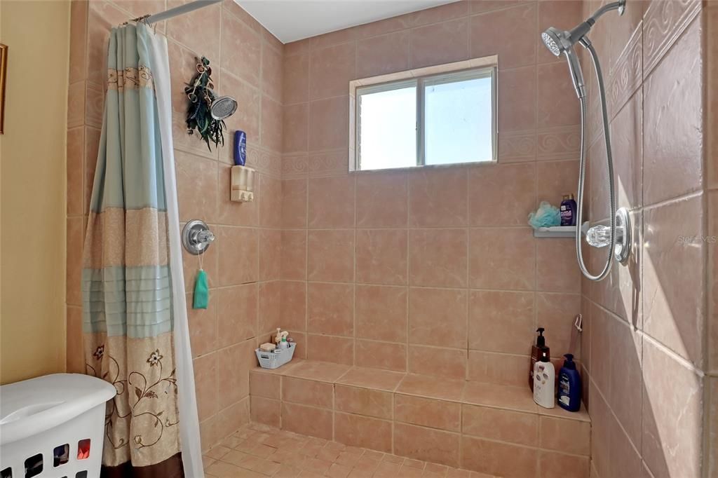 На продажу: $750,000 (3 спален, 3 ванн, 3052 Квадратных фут)