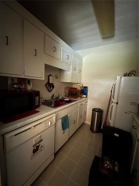 На продажу: $93,000 (1 спален, 1 ванн, 672 Квадратных фут)