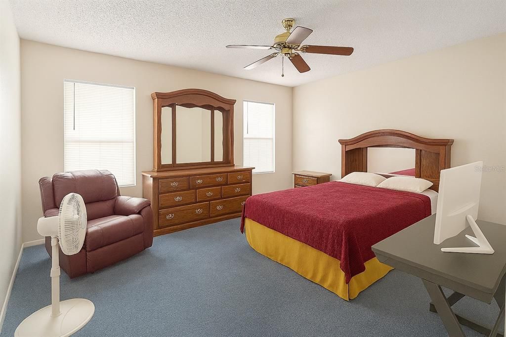 На продажу: $93,000 (1 спален, 1 ванн, 672 Квадратных фут)