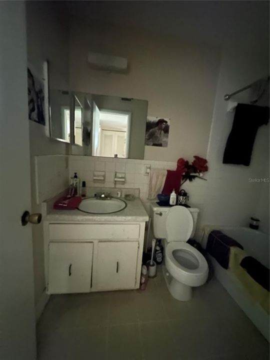 На продажу: $93,000 (1 спален, 1 ванн, 672 Квадратных фут)