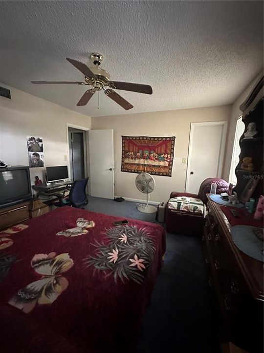 На продажу: $93,000 (1 спален, 1 ванн, 672 Квадратных фут)