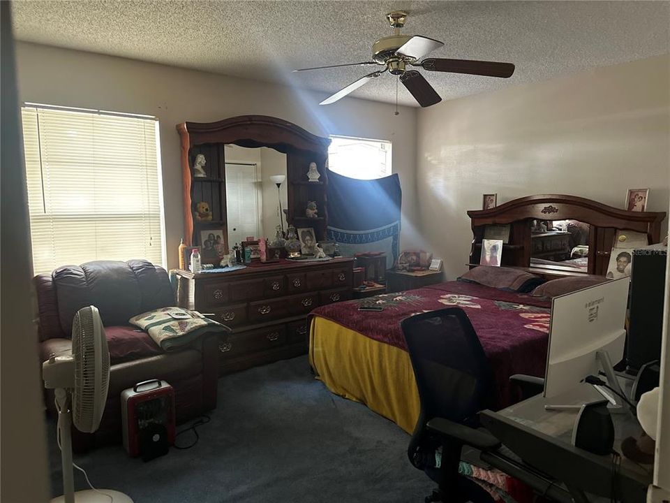 На продажу: $93,000 (1 спален, 1 ванн, 672 Квадратных фут)