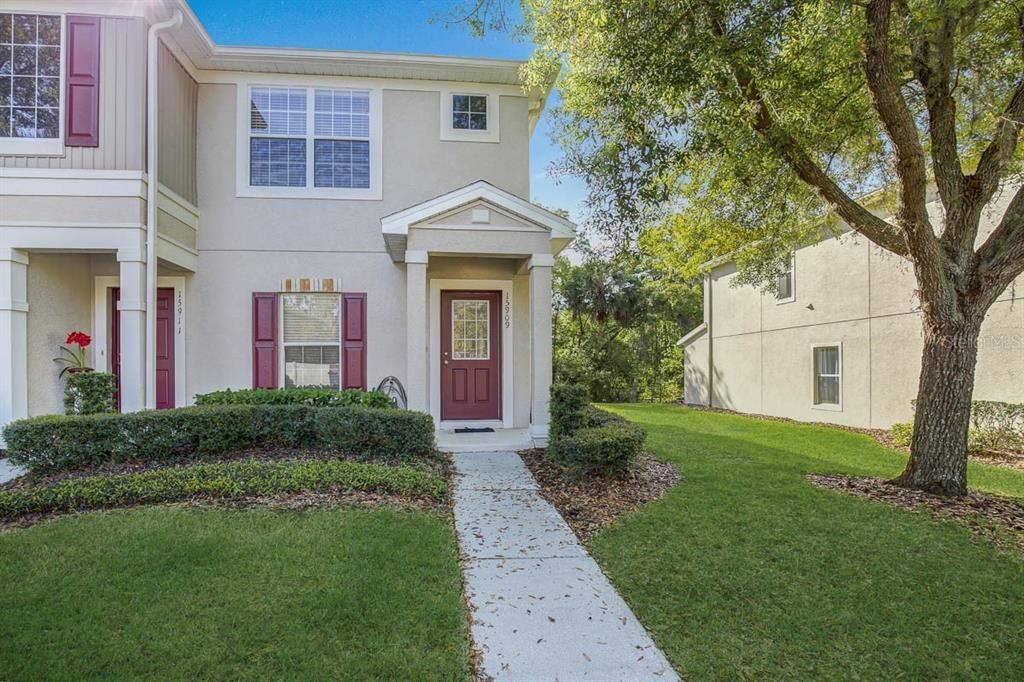 合同活跃: $245,000 (2 贝兹, 2 浴室, 1248 平方英尺)