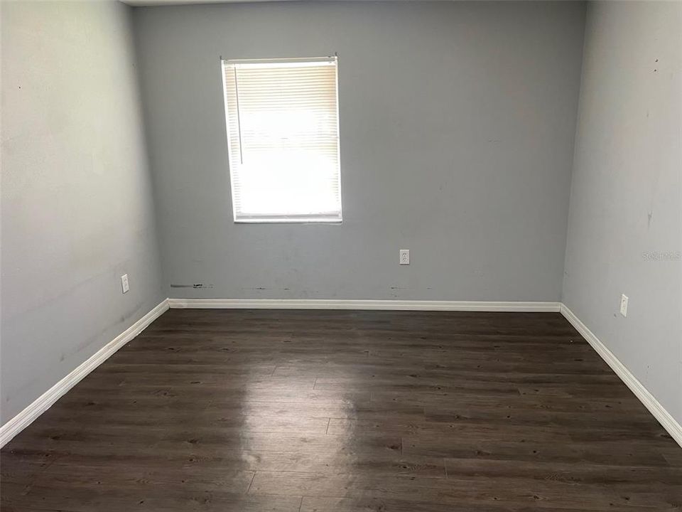 出租: $1,595 (3 贝兹, 1 浴室, 1386 平方英尺)