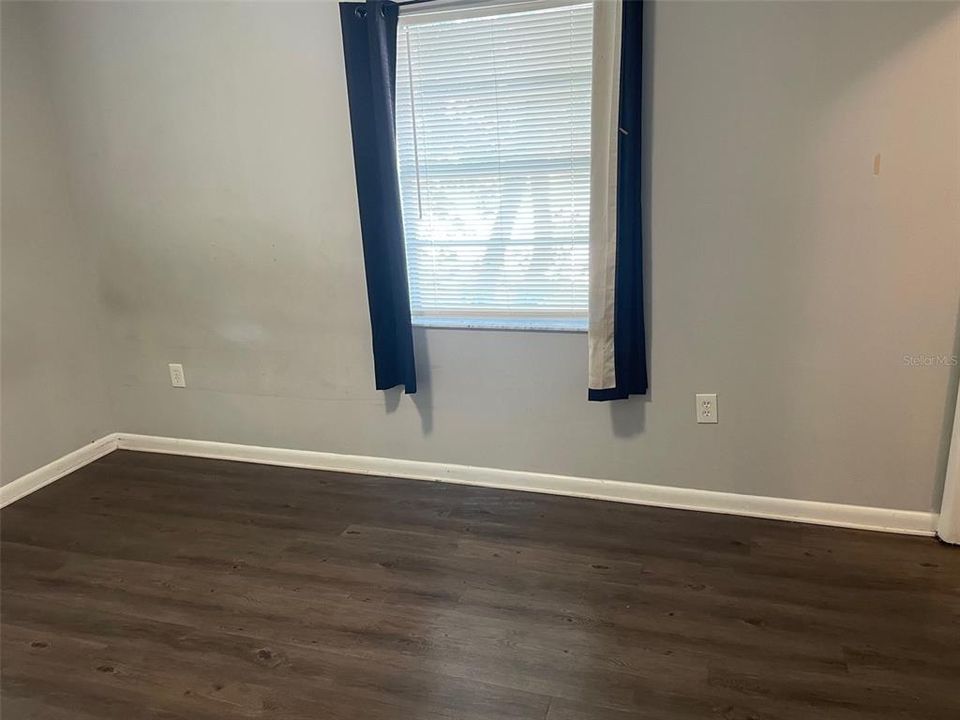 出租: $1,595 (3 贝兹, 1 浴室, 1386 平方英尺)