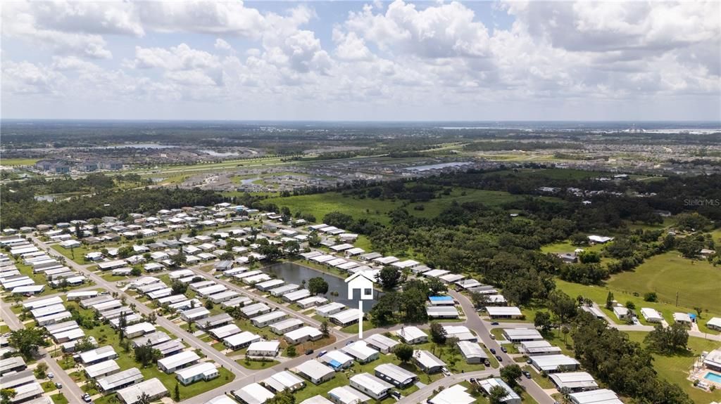 For Sale: $182,500 (2 beds, 2 baths, 1056 Square Feet)