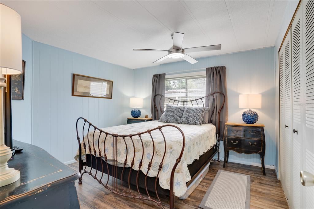 For Sale: $182,500 (2 beds, 2 baths, 1056 Square Feet)