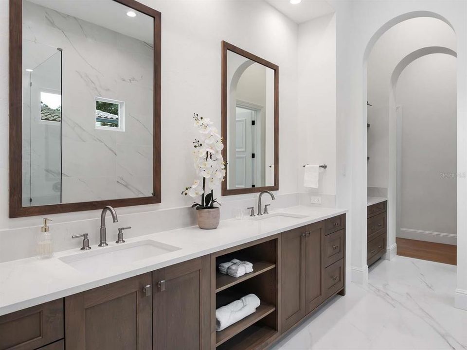 For Sale: $5,285,000 (5 beds, 5 baths, 6206 Square Feet)