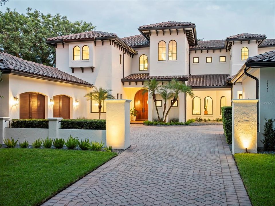 For Sale: $5,285,000 (5 beds, 5 baths, 6206 Square Feet)