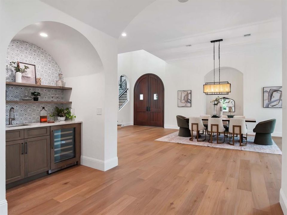 For Sale: $5,285,000 (5 beds, 5 baths, 6206 Square Feet)