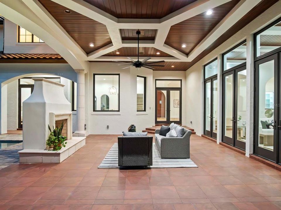 For Sale: $5,285,000 (5 beds, 5 baths, 6206 Square Feet)