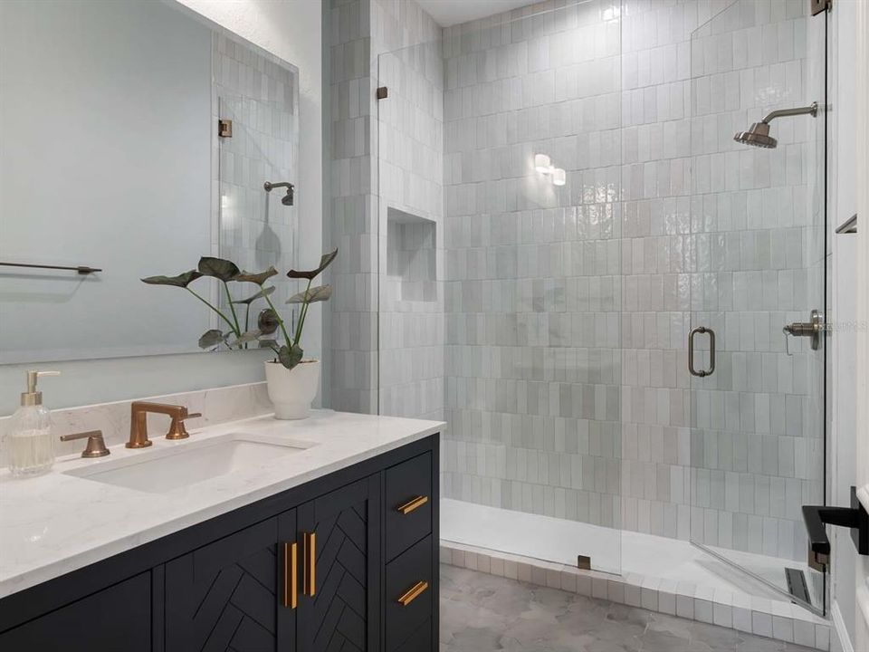 For Sale: $5,285,000 (5 beds, 5 baths, 6206 Square Feet)