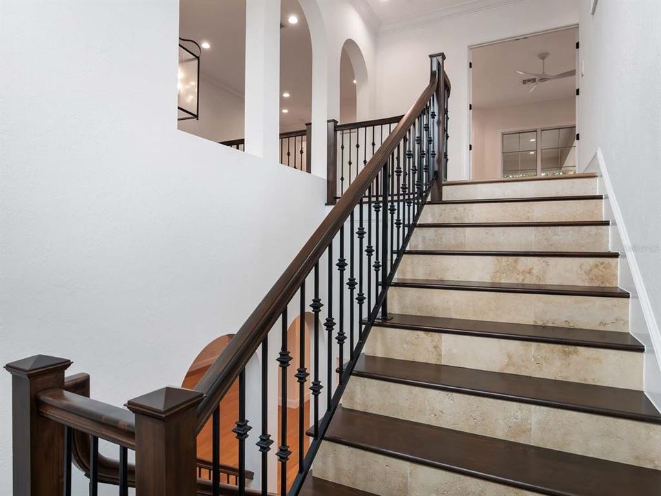 For Sale: $5,285,000 (5 beds, 5 baths, 6206 Square Feet)