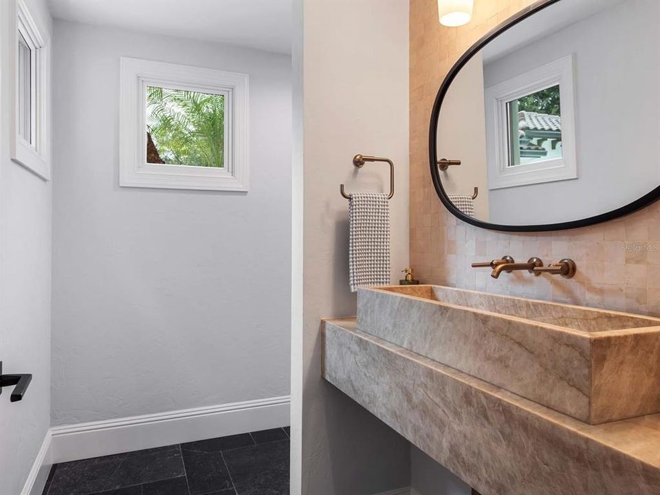 For Sale: $5,285,000 (5 beds, 5 baths, 6206 Square Feet)