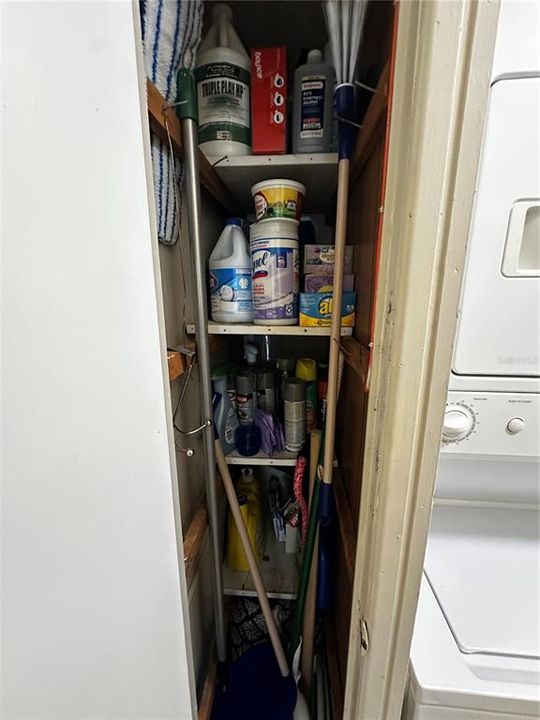 На продажу: $34,900 (2 спален, 1 ванн, 840 Квадратных фут)