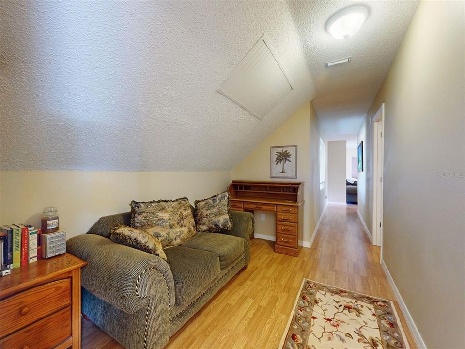 Active With Contract: $589,000 (5 beds, 3 baths, 2316 Square Feet)