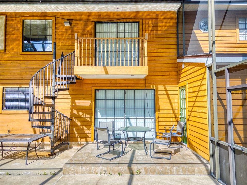 Active With Contract: $589,000 (5 beds, 3 baths, 2316 Square Feet)