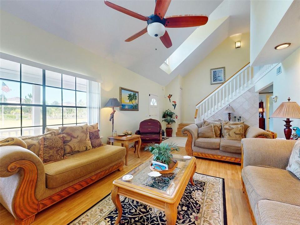 Active With Contract: $589,000 (5 beds, 3 baths, 2316 Square Feet)