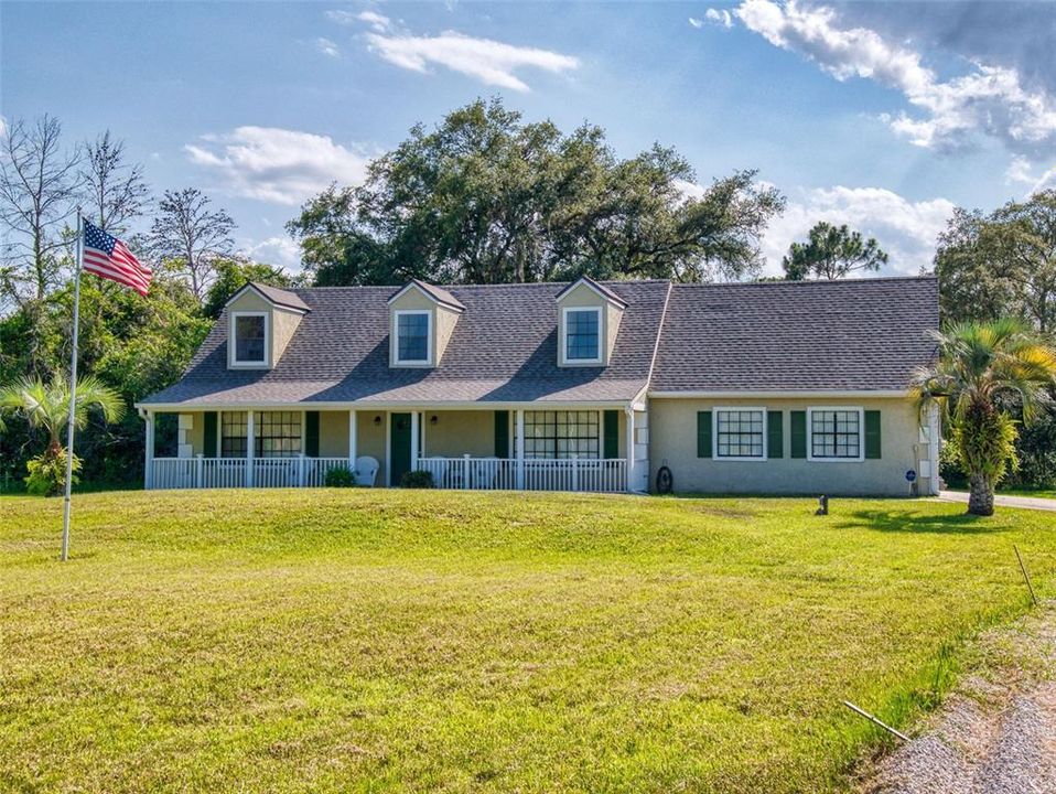 Active With Contract: $589,000 (5 beds, 3 baths, 2316 Square Feet)