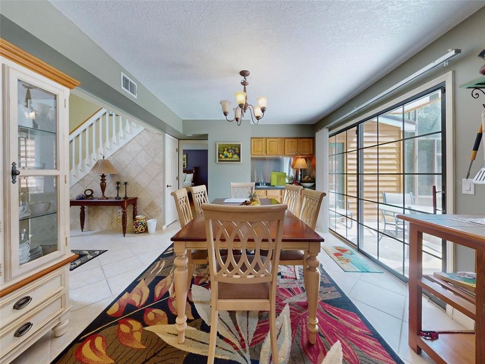 Active With Contract: $589,000 (5 beds, 3 baths, 2316 Square Feet)