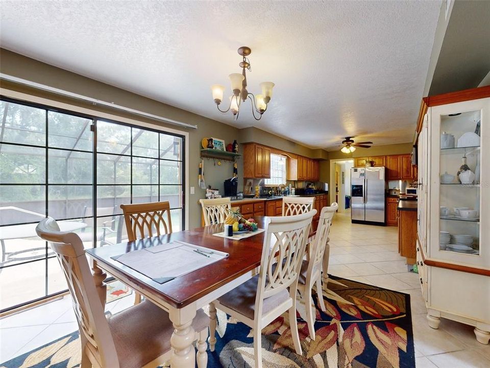 Active With Contract: $589,000 (5 beds, 3 baths, 2316 Square Feet)