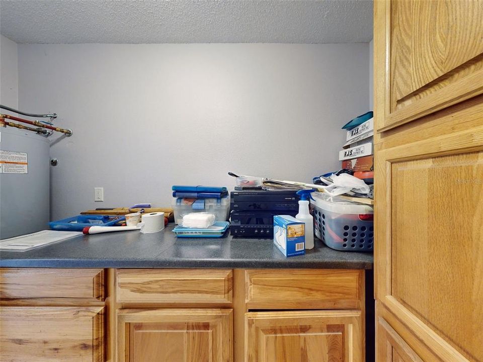 Active With Contract: $589,000 (5 beds, 3 baths, 2316 Square Feet)