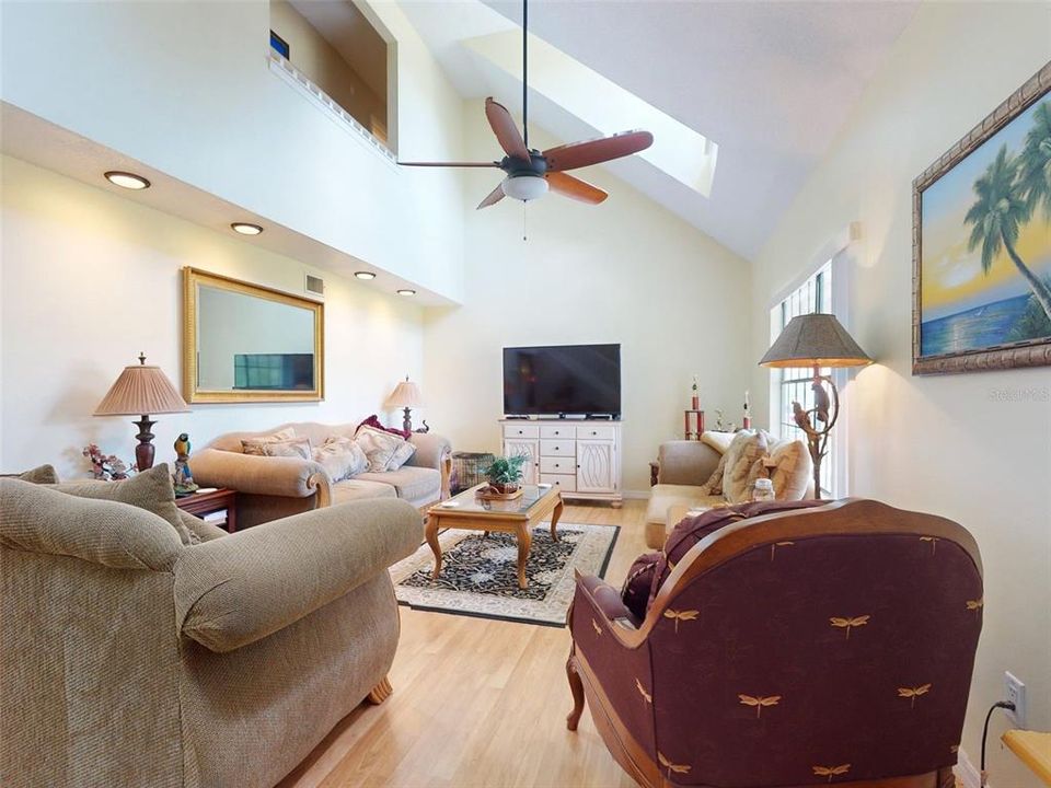 Active With Contract: $589,000 (5 beds, 3 baths, 2316 Square Feet)