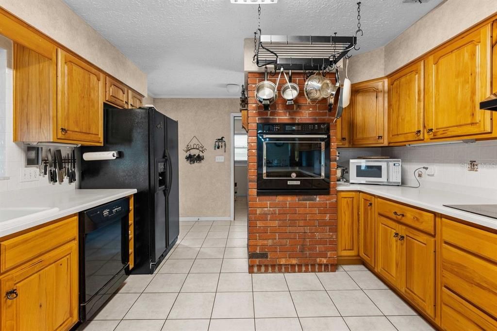 待售: $1,500,000 (2 贝兹, 2 浴室, 1905 平方英尺)