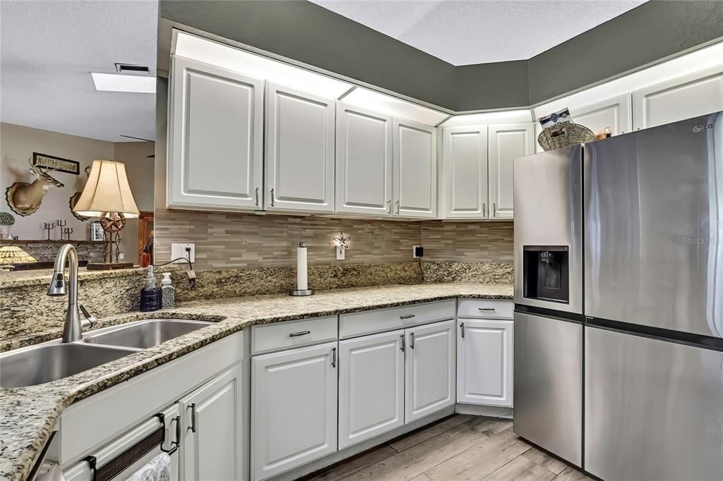 For Sale: $879,900 (3 beds, 2 baths, 2027 Square Feet)