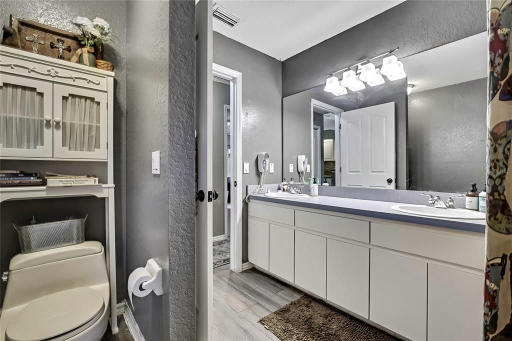 For Sale: $879,900 (3 beds, 2 baths, 2027 Square Feet)