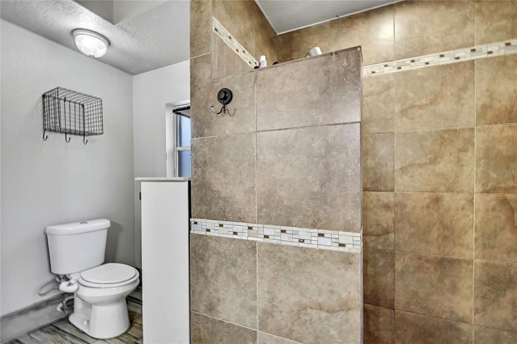 For Sale: $879,900 (3 beds, 2 baths, 2027 Square Feet)