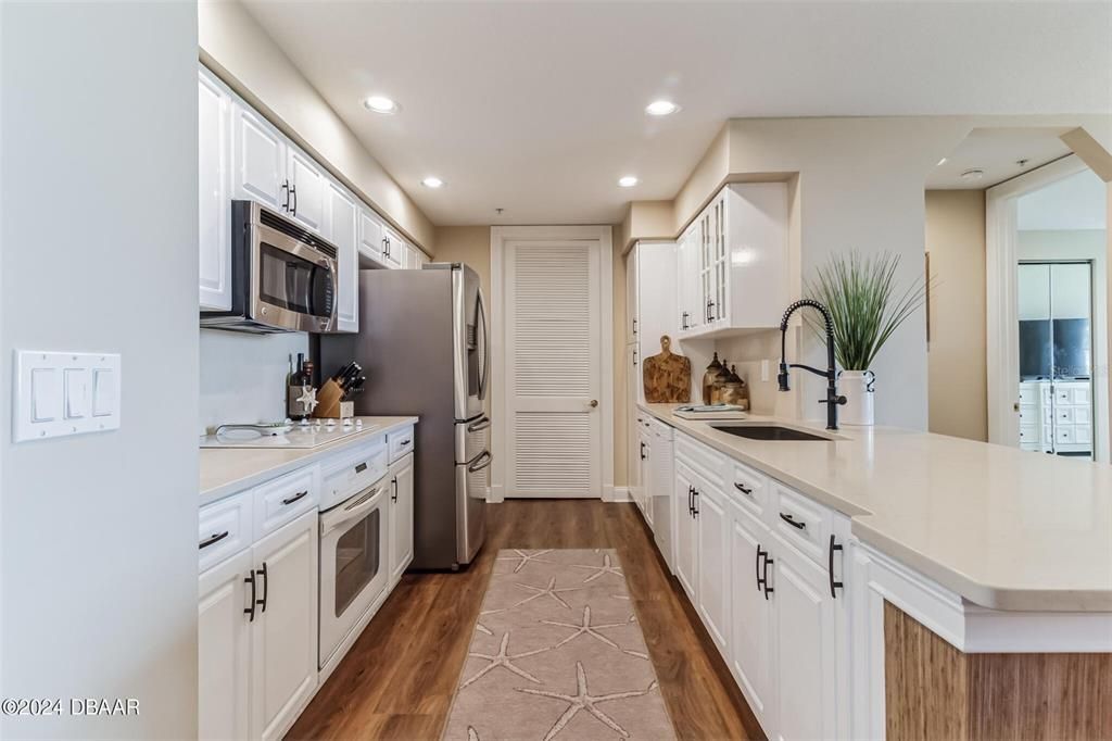 待售: $579,000 (3 贝兹, 3 浴室, 2138 平方英尺)