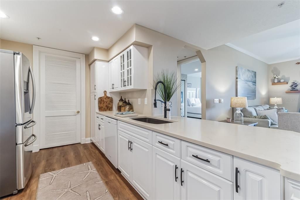 待售: $579,000 (3 贝兹, 3 浴室, 2138 平方英尺)