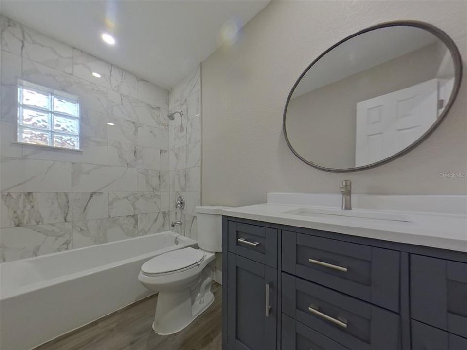 合同活跃: $2,069 (3 贝兹, 2 浴室, 1632 平方英尺)