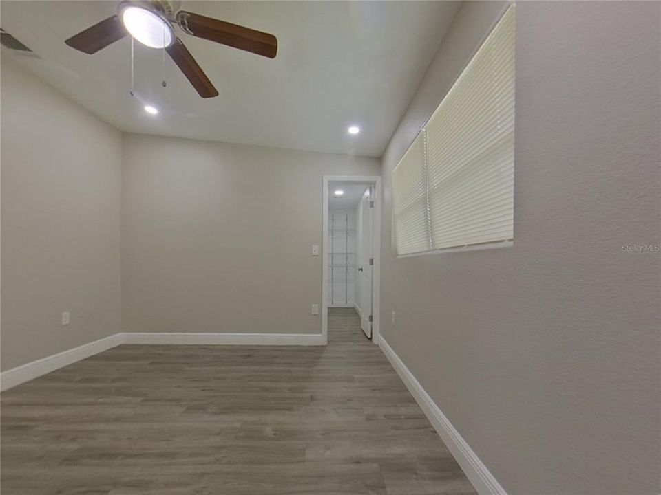 合同活跃: $2,069 (3 贝兹, 2 浴室, 1632 平方英尺)